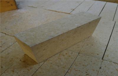 China Shaped Ceramic Tunnel Kiln Refractory Bricks Medium Duty Firebrick for sale
