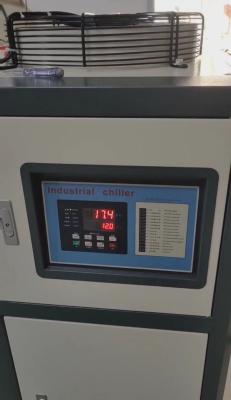 China Máquina más desapasible industrial de agua para la máquina del moldeo por insuflación de aire comprimido en venta