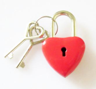 China Red Heart Shaped diary Lock for Stationery for sale
