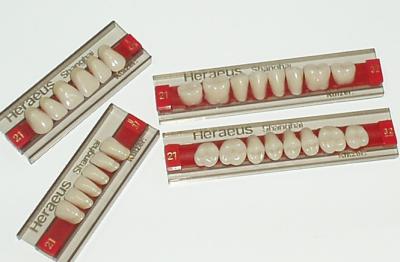 China Heraeus Artificial Dental Teeth with High Strength and Wear Resistance en venta