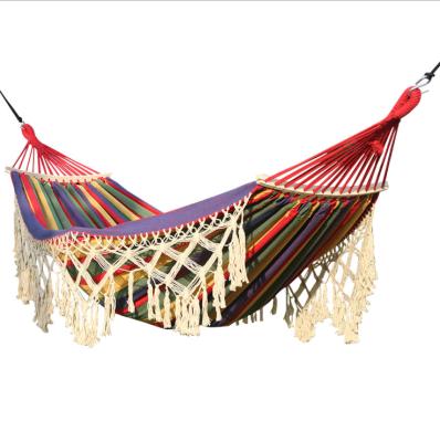 China Cozy Macrame Hammock Foldable Hammock Cozy Swing With Wooden Bar for sale