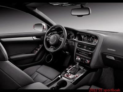中国 Q3 2012年のMmiの無線の無線機能のためのIOS Audi Carplayの人間の特徴をもつ自動インターフェイス 販売のため