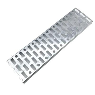 China High Rigidity Metal Cable Tray Galvanised Steel Trunking Custom Width for sale