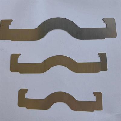 China Anti Corrosion Pipe Spring Clamp Conduit Spring Clips Uniform Surface for sale