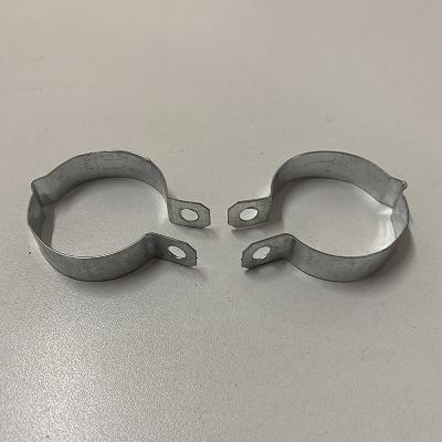China Strong Fastening Smooth Surface Galvanized Pipe Clamp Rust Resistance for sale