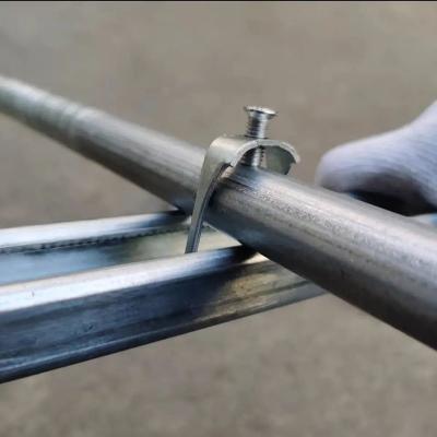 China Las correas anticorrosivas del puntal del cable de Mc de la abrazadera del conducto del puntal pulverizan revestido en venta