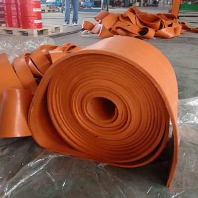 Chine Jupe en caoutchouc orange de côté de convoyeur à bande de panneau de jupe de convoyeur de SBR à vendre