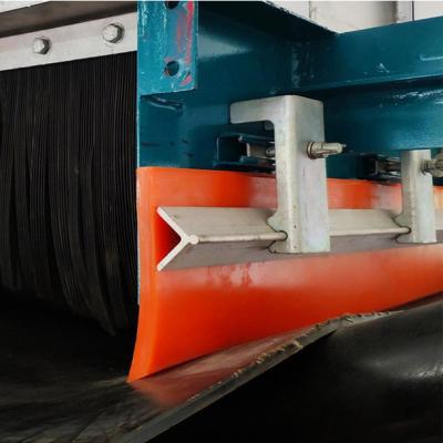 China Polyurethane Skirt Rubber For Conveyor Mining Bulk Material Handling for sale