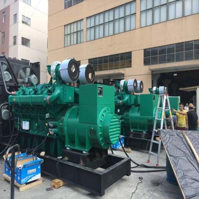 Chine Norme de réserve à la maison à moteur diesel des générateurs IEC34 de Yuchai 1100kw à vendre