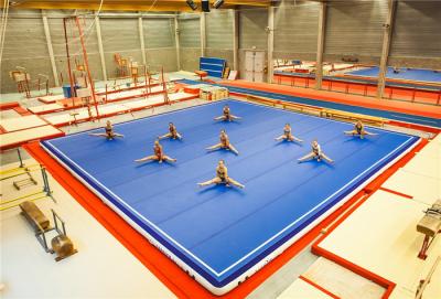 China Lightweight Grey Gym Crash Mats , Portable Air Gymnastics Floor Flameproof for sale