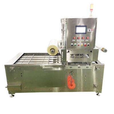 China Automatische Tray-Verpackungsmaschine 30-50 Packungen/Min für Pilz-Tray zu verkaufen