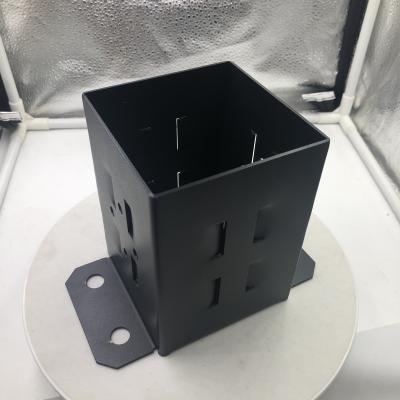 China Q235B Material base de poste negro mate anclaje de trabajo pesado para el soporte de barandillas de cubierta de mirador en venta