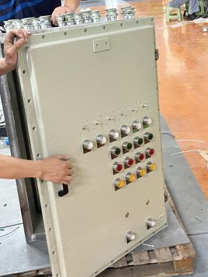 China Caja de distribución de iluminación a prueba de explosiones de la serie ATEX CNEX CXM Ex D IIC IP66 Aluminio Ideal para zonas peligrosas en venta