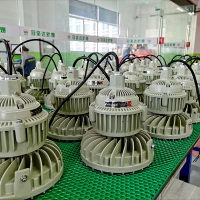 Cina IP66 LED all'aperto luce a prova di esplosione alta baia certificata per aree di lavoro pericolose miniera di carbone gas naturale olio risparmio energetico durevole in vendita