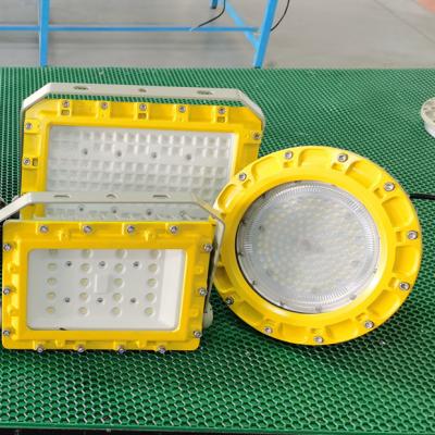 Chine Le lumen de allumage anti-déflagrant du panneau 24000 d'Atex baie de 240 watts d'hauteur a mené des lumières à vendre