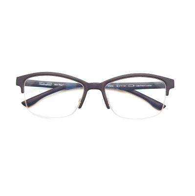 China Vidrios del ojo de los hombres enmarcados negros inflamatorios antis de los vidrios con las lentes de bloqueo azules en venta