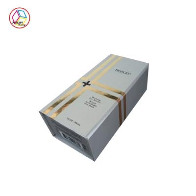 China Caja de regalo de papel de lujo única, sellado magnético de la hoja de oro de la caja de regalo de la tapa en venta