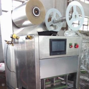 中国 Full Automatic Liquid Filling Sealing Machine 380v 50hz 販売のため