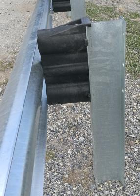 China Hot Rolled Highway Guardrail Systems , Galvanized Surface Guardrail H Beam Post for sale