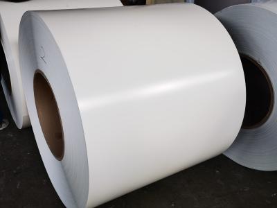 China AA3105 0,76 mm x 1219 mm Pintura em PE de cor branca brilhante pré-pintada bobina de alumínio usada para fabricação de portas de rolos à venda