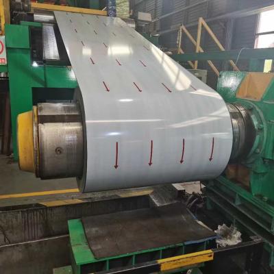 Chine 3003 H24 1,0 mm Épaisseur 1200 mm Largeur bobine en aluminium revêtue de couleur pour gouttière à vendre