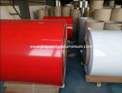 China Uso de alumínio revestido da folha de RAL 9003 cor lisa para a fabricação de Whiteboard à venda