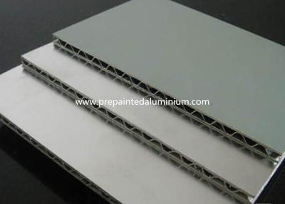 China Tablero compuesto los 2.6M de aluminio soldado con autógena del panal 3.8m m en venta