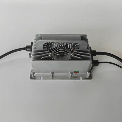 China Schnellladung 800 W Lithium-Ionen-Batterielader für 72 V Elektroautos Fahrräder Fegen Motorräder zu verkaufen