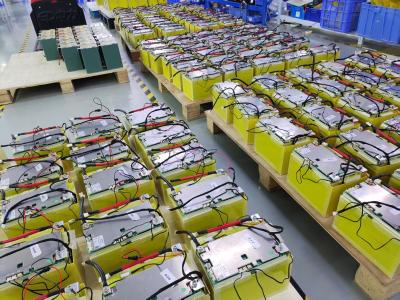 Chine Batterie rechargeable en plastique Lifepo4 12V 100AH ​​EV Batteries à vendre