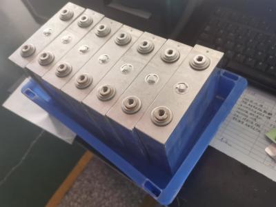 Chine batteries solaires de rechange de lithium prismatique des cellules 200A de 3.2V 40Ah LiFePO4 à vendre