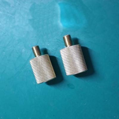 China El cable terminal de los conectores 12V 100Ah de la batería del cobre M8 termina 12m m en venta