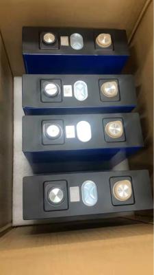 Chine Cellules de batterie des CB TUV 3,2 V 100Ah LifePo4 avec Shell en aluminium à vendre
