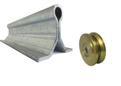 Chine Boulon de plancher en métal en bas de matériel de voie de porte de glissement et de cannelure de forme d'U incluse par roues à vendre