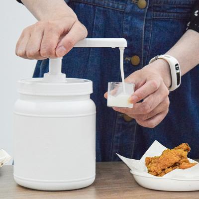 China 15ml 30ml Food Grade PP Condiment Dispenser Pump Set With HDPE Round Container for sale