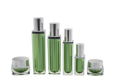 China Square Acrylic Jar Lotion Bottle Set Cosmetic Container Suit à venda