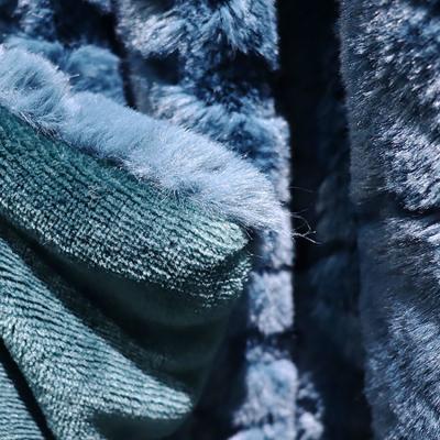China 100% Poliéster Falsos Puro Lançar Cobertor tricô Coral Fuzzy Cobertor OEM à venda