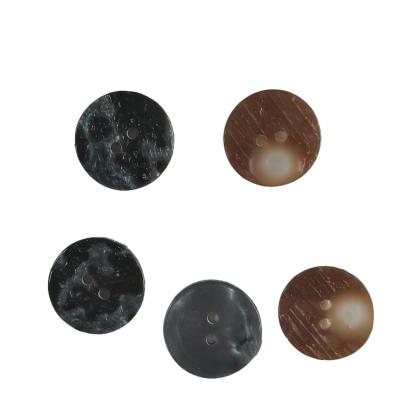 China Natural Pattern Shell Natural Material Buttons Two Hole 0.2g For Knitting Sewing And Handiwork for sale