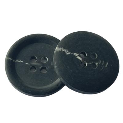 中国 模造角の効果の偽造品の角製ボタン4の穴34Lは色および形をカスタマイズした 販売のため