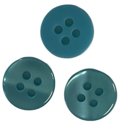 China 16L Shirt Buttons with chalk back green color Use On Shirt Clothing en venta