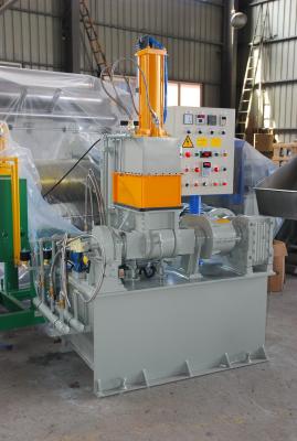 Chine Machine à pétrir de laboratoire de caoutchouc de 5 l Pe Eva Sbr à vendre
