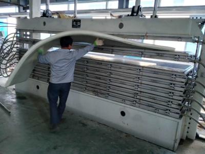Chine 500 mm à 1600 mm machine de fabrication de feuilles de caoutchouc mousse hydraulique à vendre