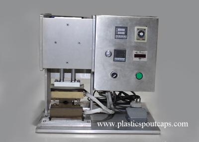 China O bico plástico semiautomático levanta-se a máquina da selagem do malote para o bocal da imprensa do selo à venda