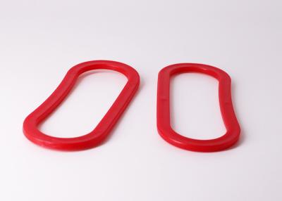 China Manijas sólidas rojas de la bolsa de plástico para el servicio del OEM de las bolsas de plástico Die Cut en venta