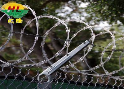 China Galvanized Military Concertina Razor Barbed Wire Bto-22 960mm Diameter for sale
