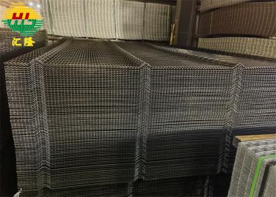 China La fábrica que el polvo negro cubrió la cerca curvada Panel Anti-Cut 358 soldó con autógena a Mesh Fence en venta