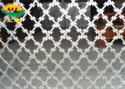 China Diamond Mesh Razor Blade Fencing Wire For Farm Garden 10m Length for sale