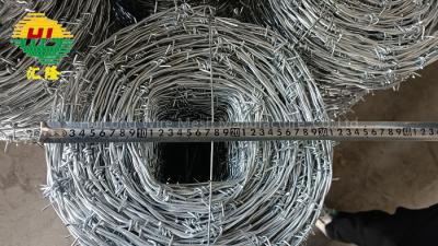 China Barbed Wire Fencing 610m 25 kg For Security for sale
