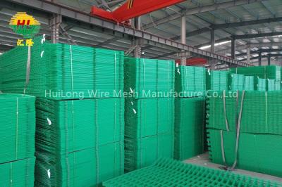 China 3d kurvte 5x5 Zoll geschweißten Draht Mesh Panels Powder Coated zu verkaufen