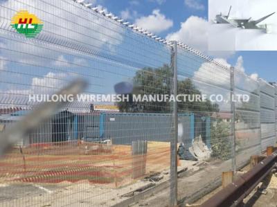 中国 1.5m 1.8mの上のスパイクとの2.0m高い溶接された網の塀の保証 販売のため
