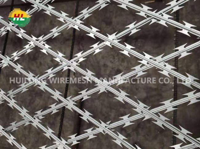 Welded razor wire mesh panel